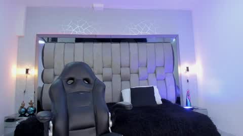 Snapshot of hailybairen chatting on 12, 1, 2025  Haily Bairen online show from 12, 1, 2025