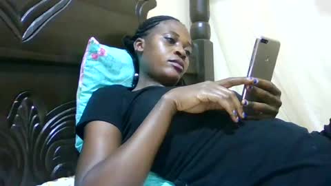 Snapshot of hairy_africanbae chatting on 25, 6, 2026 hairy_africanbae online show from 25, 6, 2026