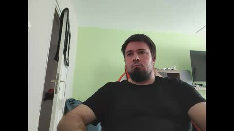 Snapshot of hairy_guy007 chatting on 1, 3, 2025 hairy_guy007 online show from 1, 3, 2025