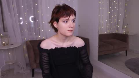 Snapshot of hairy_queeen chatting on 21, 9, 2025 hairy_queeen online show from 21, 9, 2025
