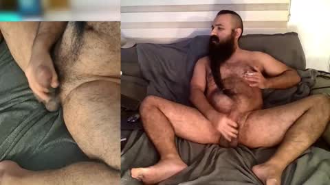 Snapshot of hairybeardedsmoker chatting on 21, 3, 2026 Hairy Beard Smoker online show from 21, 3, 2026