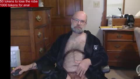 Snapshot of hairydaddybear69 chatting on 15, 3, 2026 HairyDaddyBear69 online show from 15, 3, 2026