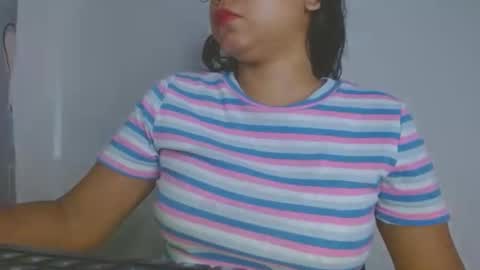 Snapshot of hairygirl83 chatting on 2, 6, 2026 hairygirl83 online show from 2, 6, 2026