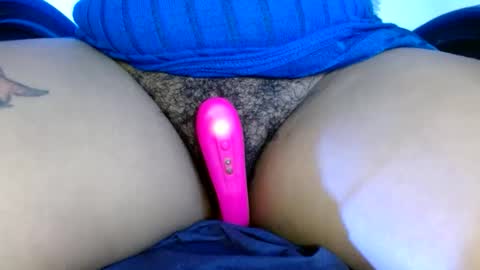 Snapshot of hairygirl83 chatting on 6, 6, 2026 hairygirl83 online show from 6, 6, 2026