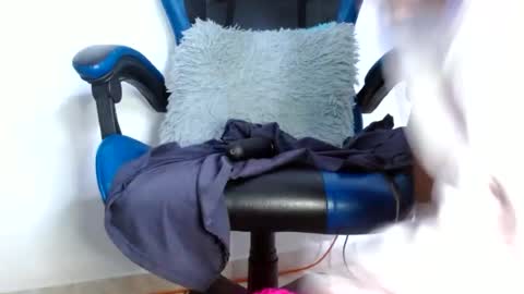 Snapshot of hairygirl83 chatting on 20, 6, 2026 hairygirl83 online show from 20, 6, 2026