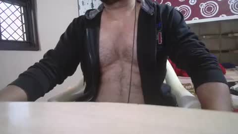 Snapshot of hairyguy1212 chatting on 23, 11, 2025 Hairyguy121 online show from 23, 11, 2025