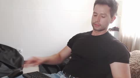 Snapshot of hairyncuteass chatting on 17, 1, 2025 hairyncuteass online show from 17, 1, 2025