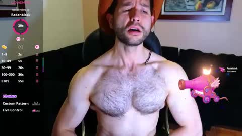 Snapshot of hairyncuteass chatting on 11, 10, 2025 hairyncuteass online show from 11, 10, 2025