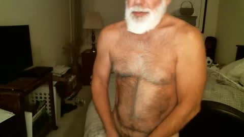 Snapshot of hairypecsguy chatting on 29, 4, 2026 Hairy pecs online show from 29, 4, 2026