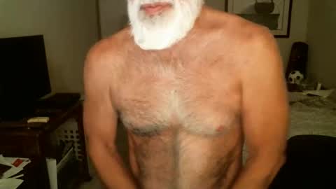 Snapshot of hairypecsguy chatting on 10, 5, 2026 Hairy pecs online show from 10, 5, 2026