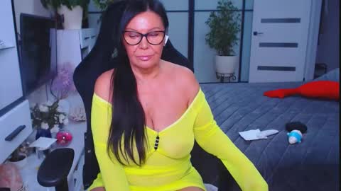 Snapshot of hairypussygranny chatting on 26, 10, 2025 Monika online show from 26, 10, 2025