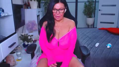 Snapshot of hairypussygranny chatting on 16, 11, 2025 Monika online show from 16, 11, 2025