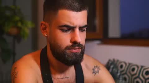 HairyRobXxX online show from 10, 9, 2025