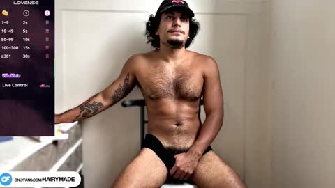 Snapshot of hairyshort chatting on 8, 10, 2025 hairy and short online show from 8, 10, 2025