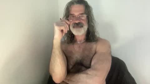 Snapshot of hairytonkas chatting on 24, 4, 2026 HairyTonkas online show from 24, 4, 2026