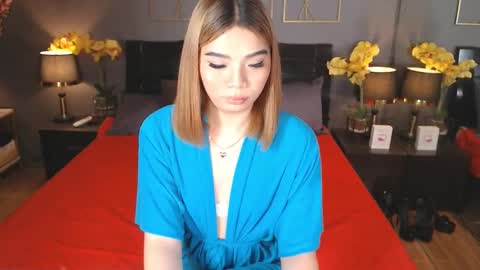 YOUR SIDECHIC HAILEY online show from 25, 1, 2025