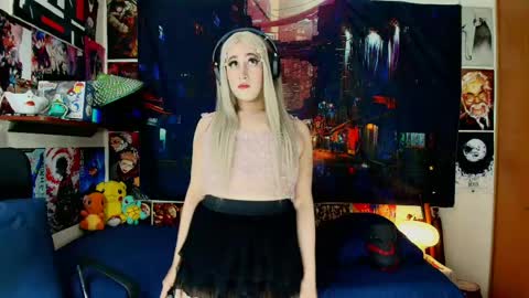 Snapshot of hakudoll chatting on 17, 4, 2026 Haku online show from 17, 4, 2026