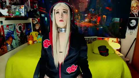 Snapshot of hakudoll chatting on 22, 4, 2026 Haku online show from 22, 4, 2026