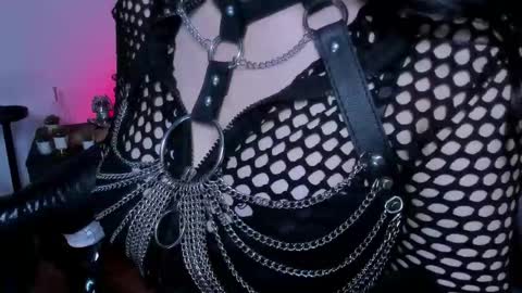 Snapshot of halley_ravenn chatting on 19, 5, 2026 halley_ravenn online show from 19, 5, 2026