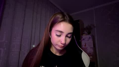 Holly online show from 7, 11, 2025