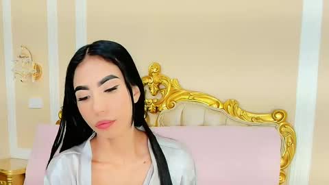 Hallie Stone online show from 13, 1, 2026