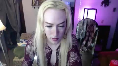 Snapshot of halovalentine chatting on 14, 3, 2026 halovalentine online show from 14, 3, 2026