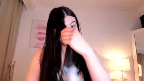 Snapshot of halseycox__ chatting on 12, 9, 2025 Halsey Maria online show from 12, 9, 2025