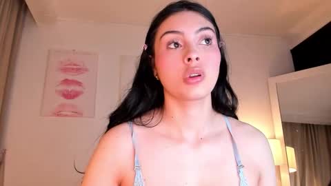 Snapshot of halseycox__ chatting on 26, 9, 2025 Halsey Maria online show from 26, 9, 2025