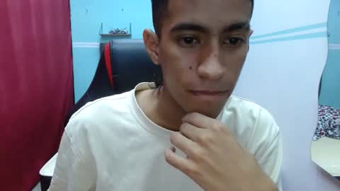 Snapshot of hamcummboy20 chatting on 20, 11, 2025 hamcummboy20 online show from 20, 11, 2025