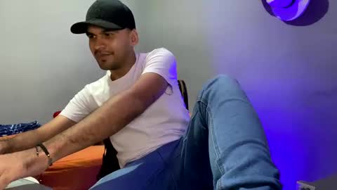 Snapshot of hamiltong12 chatting on 15, 11, 2025 hamiltong12 online show from 15, 11, 2025