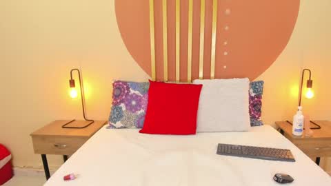 HANAH  online show from 6, 2, 2025