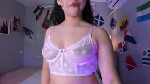 Snapshot of hanah_line chatting on 25, 6, 2026 Hanna Lineros online show from 25, 6, 2026