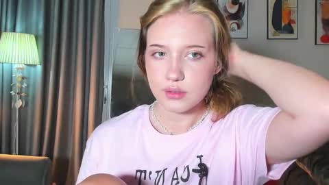 hanahwoods online show from 22, 2, 2025