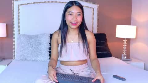Snapshot of hanaluna chatting on 18, 5, 2026 Hanna online show from 18, 5, 2026