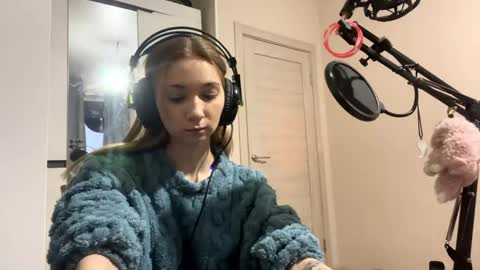 Snapshot of hanamatskin chatting on 1, 5, 2026 Alya online show from 1, 5, 2026