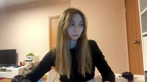 Snapshot of hanamatskin chatting on 4, 5, 2026 Alya online show from 4, 5, 2026