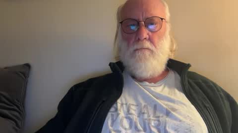 Snapshot of handful57345 chatting on 23, 5, 2026 handful57345 online show from 23, 5, 2026