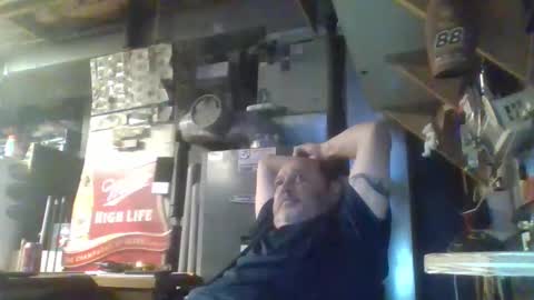 Snapshot of handiemanhere chatting on 14, 11, 2025 naked man online show from 14, 11, 2025