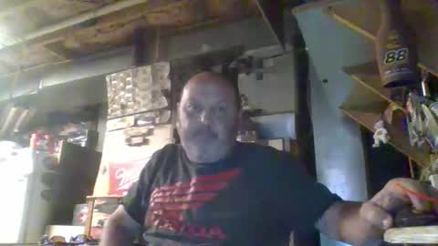 Snapshot of handiemanhere chatting on 22, 4, 2026 naked man online show from 22, 4, 2026