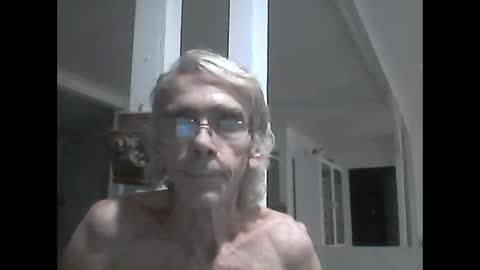 handshappyfu1 online show from 1, 10, 2025