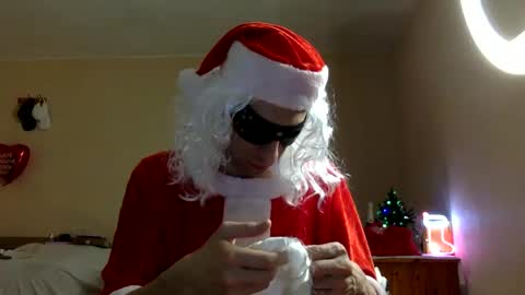 Snapshot of handsomealfie chatting on 1, 12, 2024 HandsomeAlfie online show from 1, 12, 2024