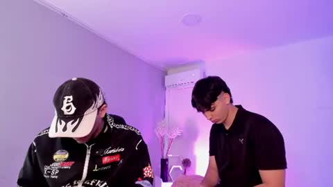 Snapshot of handsomeboys19 chatting on 20, 6, 2026 leonardfarrucknick and otis online show from 20, 6, 2026