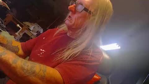 handystud33 online show from 4, 4, 2026