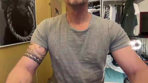 hanky online show from 20, 1, 2025