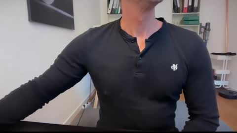 hanky online show from 15, 10, 2025