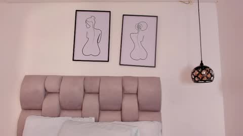 hanna__evans_ online show from 13, 11, 2025