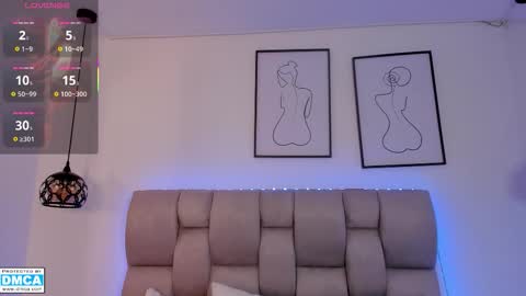 hanna__evans_ online show from 25, 3, 2026