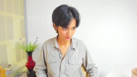 Sara online show from 4, 3, 2025