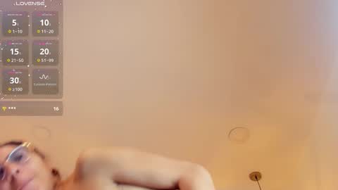 HANNA online show from 12, 11, 2025