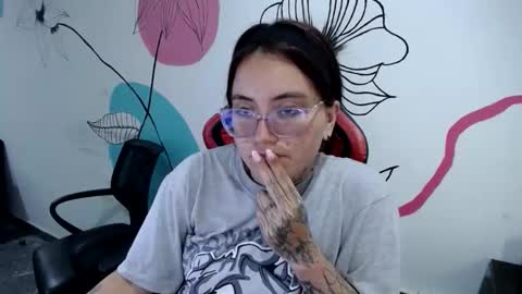 Snapshot of hanna_hot77 chatting on 10, 6, 2026 mara online show from 10, 6, 2026